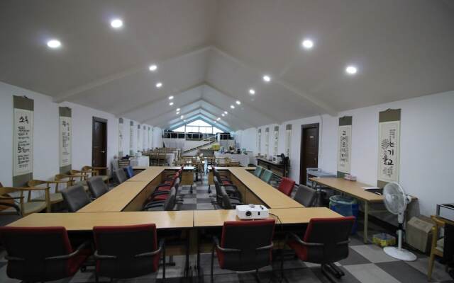 Gyeongju Kids & Family Hotel