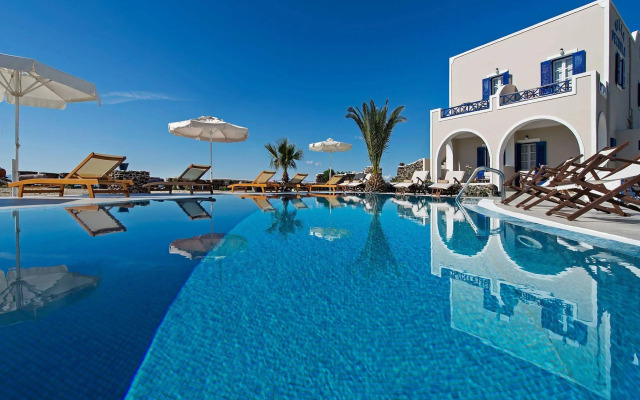 Villa Pezoula Santorini