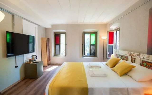 Latibule Macaron Guest House