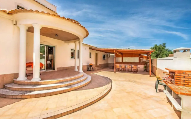 Villa Dourado