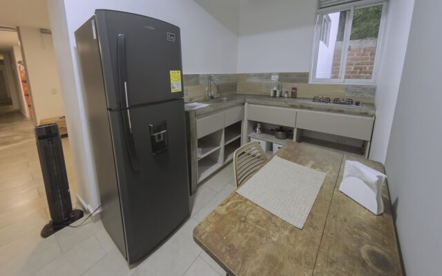 Ventiuna Hotel & Hostel