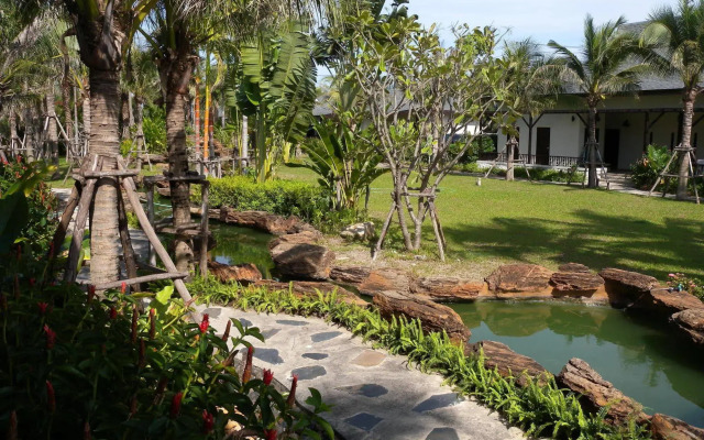 Jurassic Mountain Resort & Fishing Park