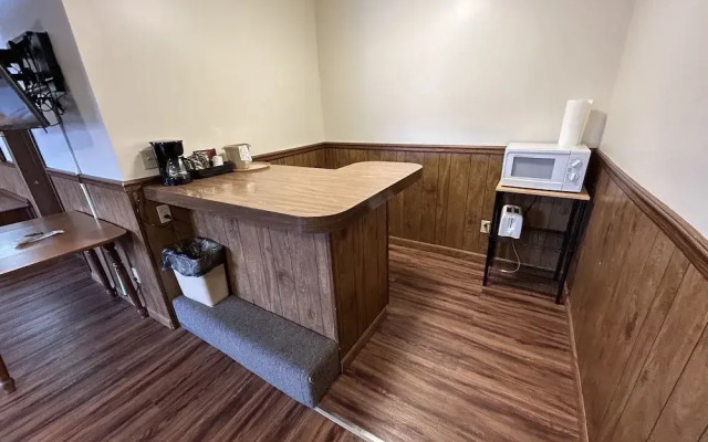 Valley Inn and Suites