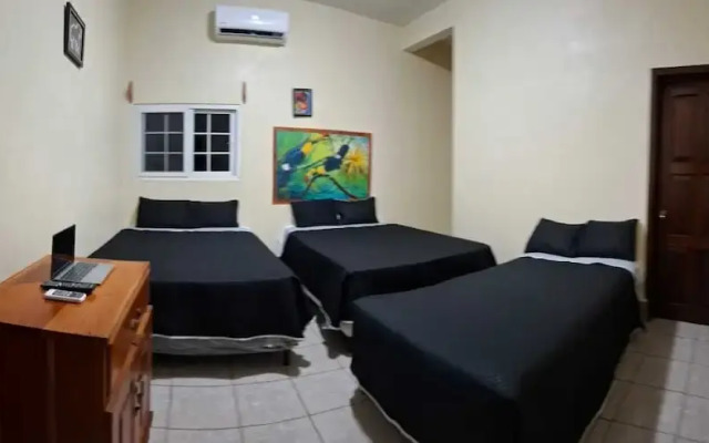 ZAZIL HA Hostel