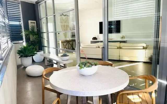 Kozyguru | Botany | 3 Bedroom Designer Holiday Apt