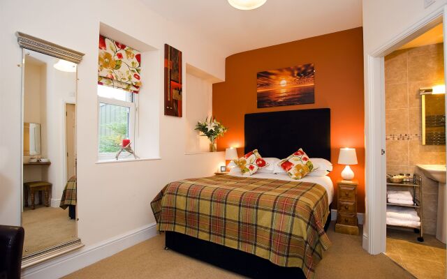 Wheatlands Lodge - Bed & Breakfast