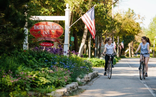 Eagle Harbor Inn