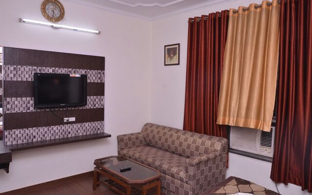 Hotel Goverdhan Palace