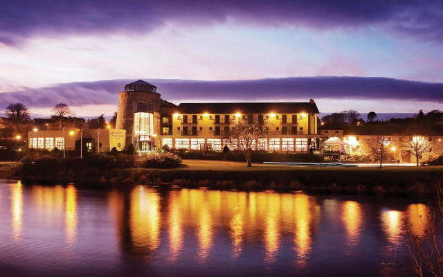 Riverside Park Hotel and Leisure Club