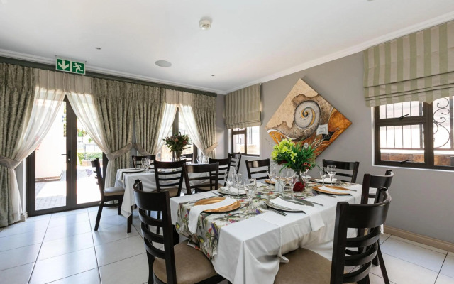 African Penguin Guesthouse & Conference