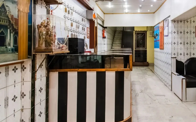 SPOT ON 8003 Hotel New Akash