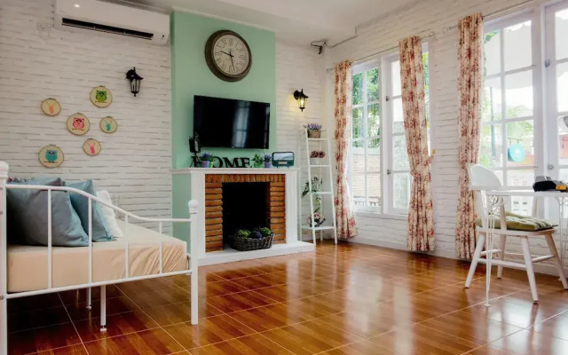 Sweet Peach House