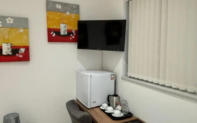Alina Boutique Living