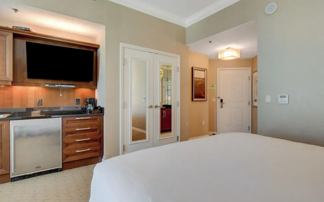 Eclipse Studio at Signature Hotel