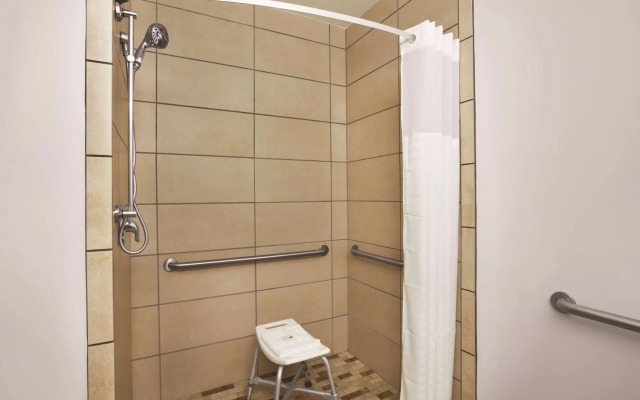 Country Inn & Suites by Radisson, Newnan, GA