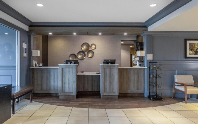 Hotel Dawson Creek, SureStay Collection by Best Western