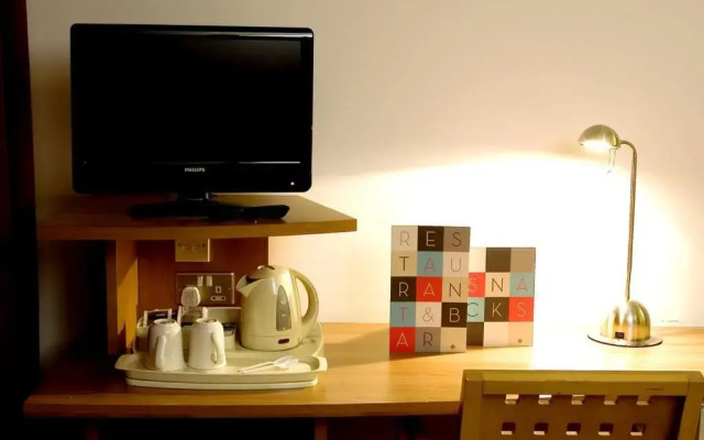 ibis Swansea