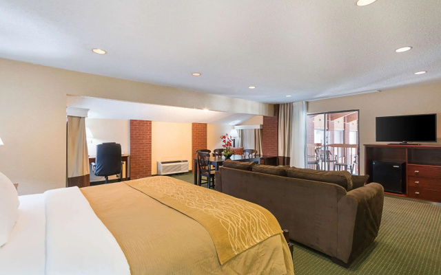 Quality Inn Parkersburg North - Vienna