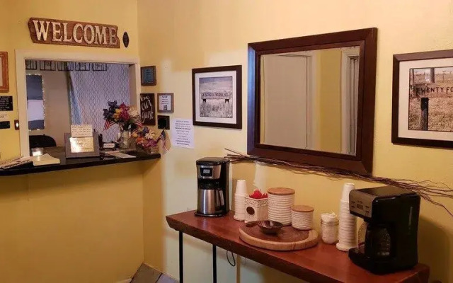 Lava Spa Motel & RV Park