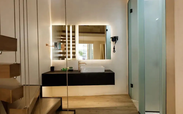 Kahlua Sea View Suites