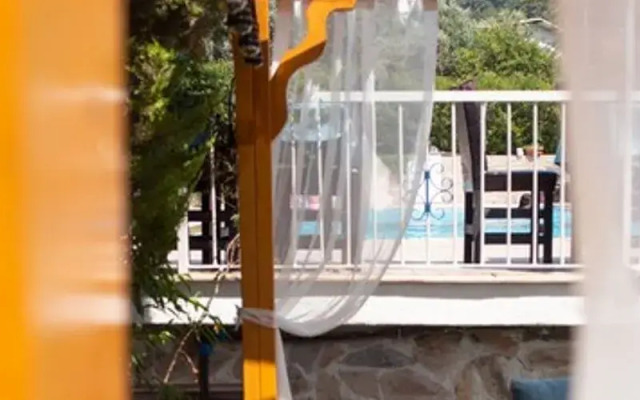 Mavi Yaprak Hotel