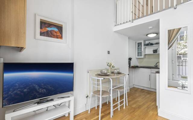 Modern Flat in Paddington