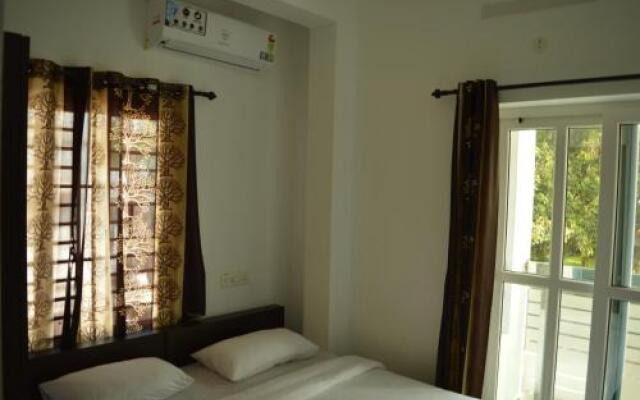 Tripstays 4085