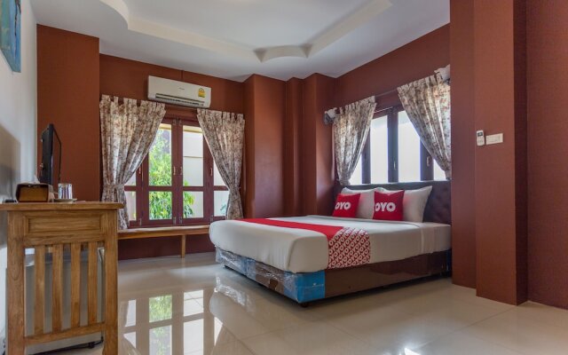 OYO Yellow Tique Hotel