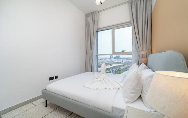 Cozy 2BD Work in Style Dubai Hills