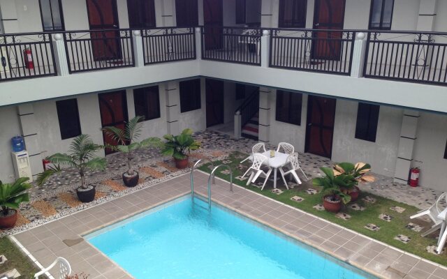 Poleng Suites Hotel