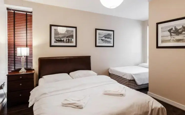 Hanover Wharf Apartment