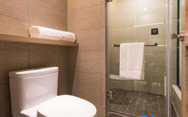 Atour Hotel Changxing Central Plaza Huzhou