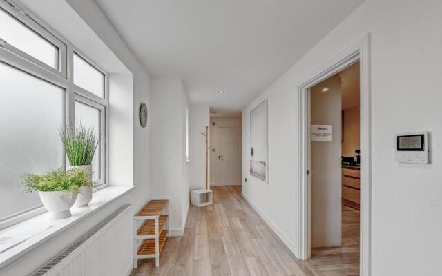 St Martins House Luxury 2 Bedroom Apartments Ruislip