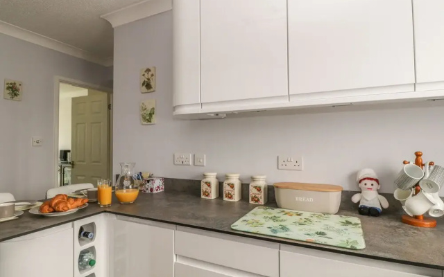 5 Rose Hill Close