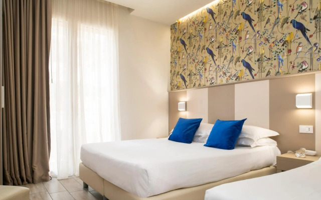 L'Hotel