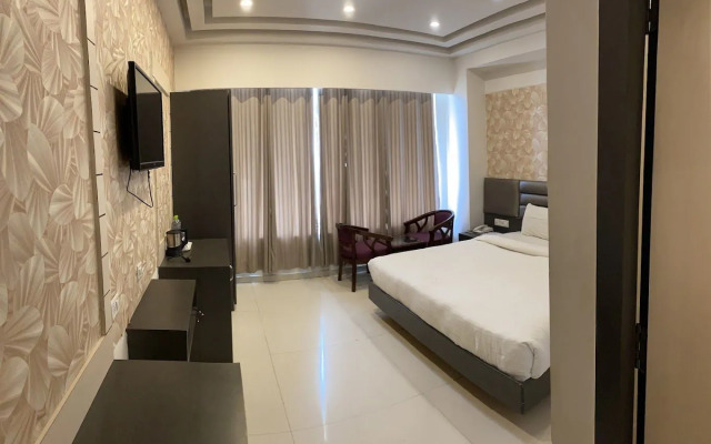 Banana Tree Hotel & Banquets