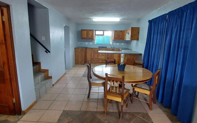 Swartberg Cottages