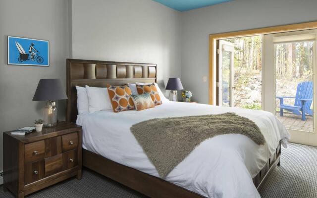 Allaire Timbers Inn