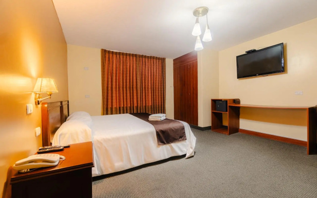 Cesar's Hotel La Merced
