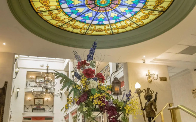 Hotel Plaza de Oro
