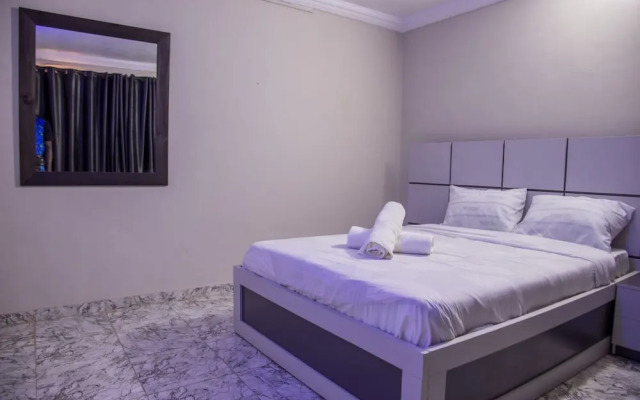 Houseproud Serviced Apartments