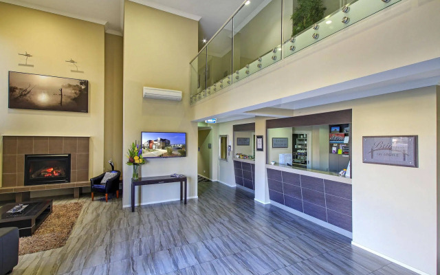 Bridges on Argyle Motel & Apartments