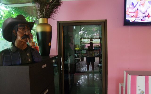 Naifun BB House