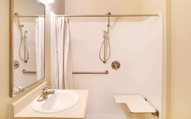 WoodSpring Suites Lake Charles
