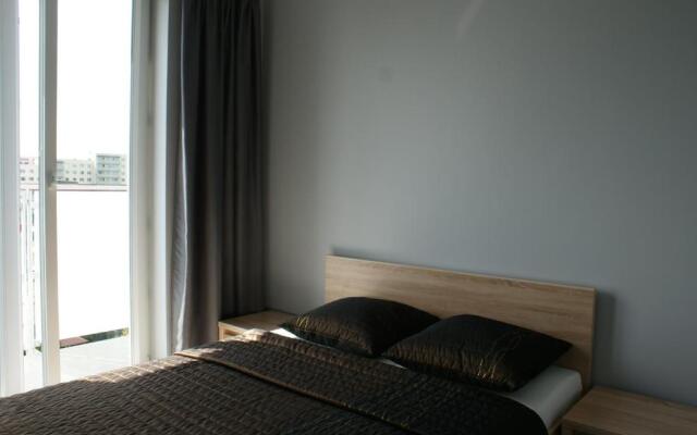 Caroline Street nine