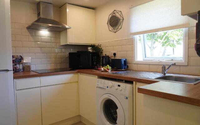 Tiny Home - 1 Bed Luxury Apt