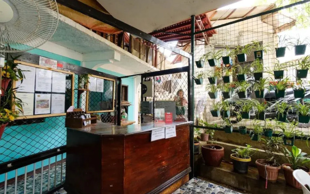 RedDoorz @ Dinagpan Street Coron