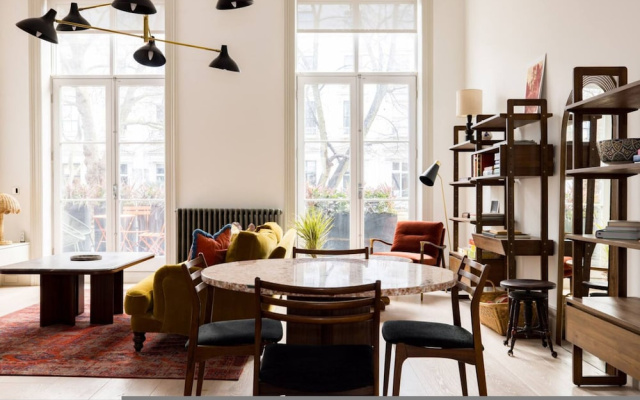 The Tree House 2 Bedroom Apartment by Hyde Park