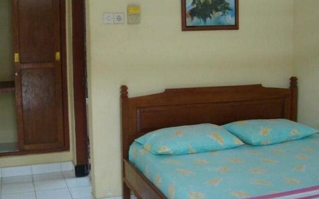 Perama Cottages