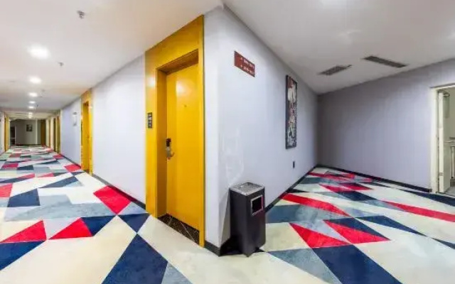 Shankee Hotel (Korla Kongque River)